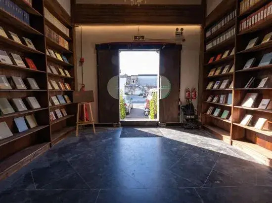 One read and one clean homestay