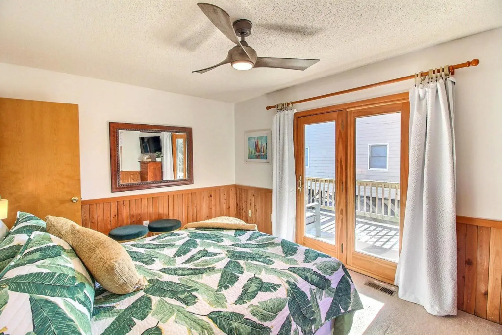 6013 - Surf Shack