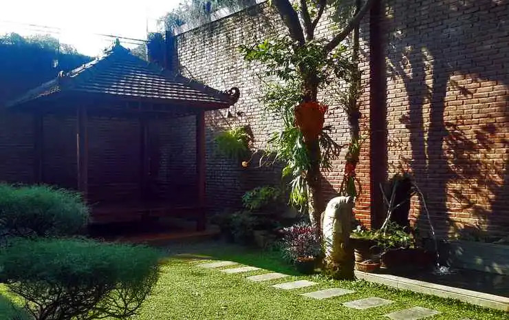 Sapphire Home Hotel