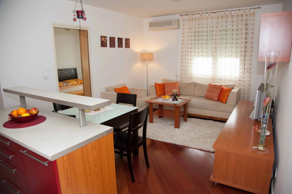 Apartment Seashell - great location: A1 Split, Riviera Split