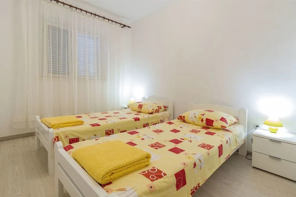 Apartment Petar