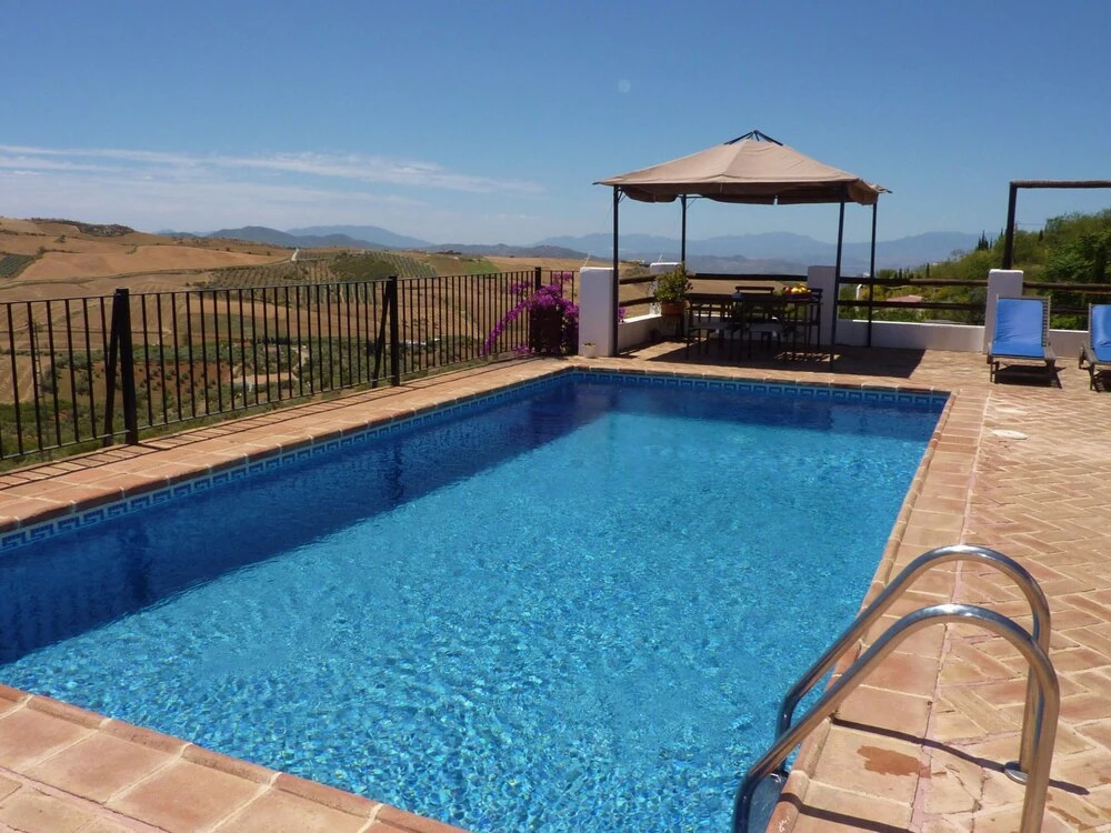 Countryside Villa Escape