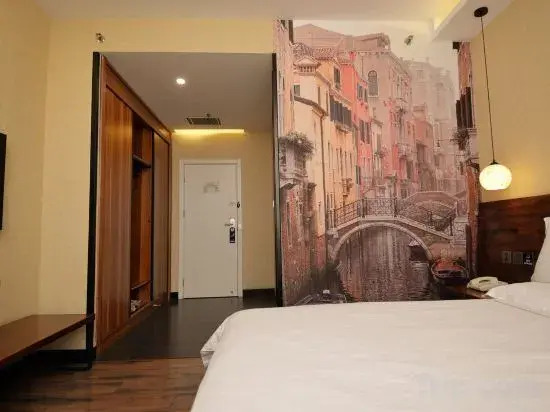 Home Inn Langyun Baiyun Hotel (Shijiazhuang Yucheng Media College)