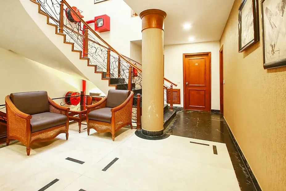 FabHotel Sheronz Piccadily Chowk