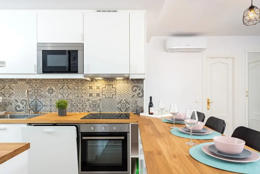 Apartment - 2 Bedrooms with Pool, WiFi and Sea views - 107864