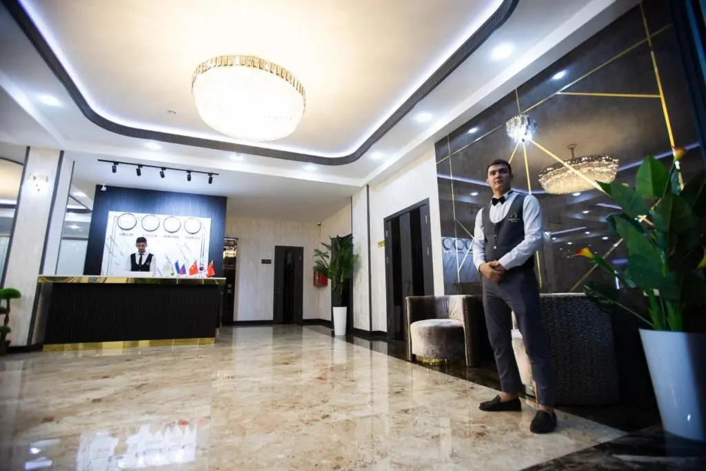 Oqsaroy Hotel