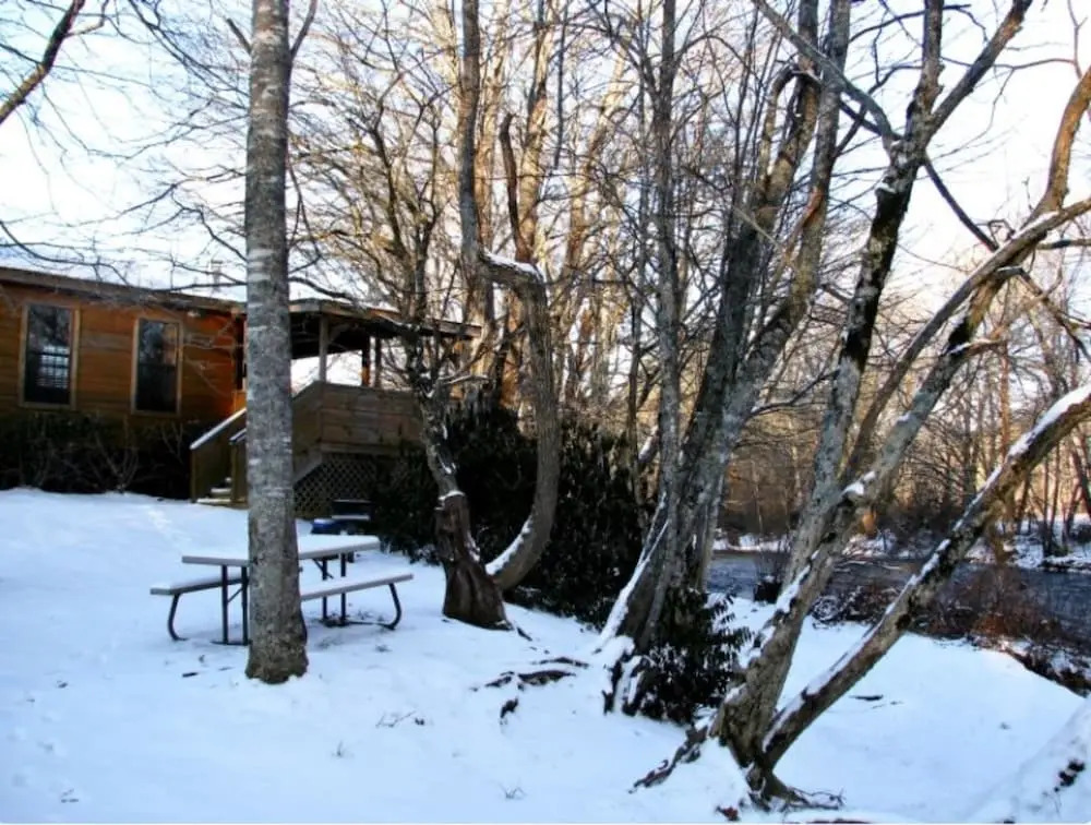 Linville River Log Cabins