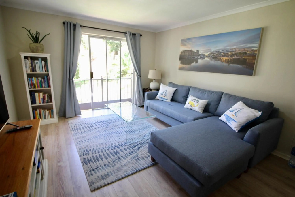 Tamboerskloof 2 bed apartment