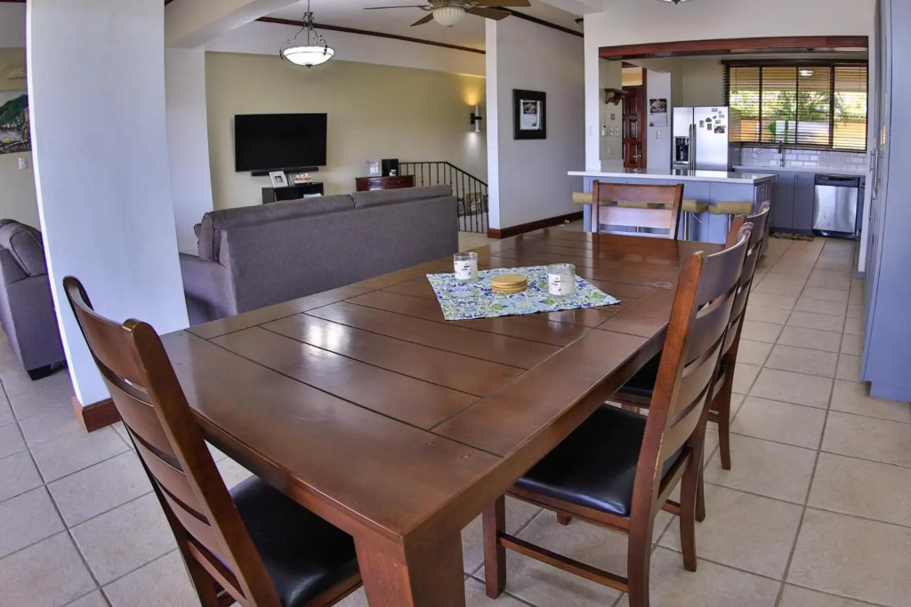 Presidential Suites 4 - Recently renovated 2 bedroom condominium in the heart of Flamingo