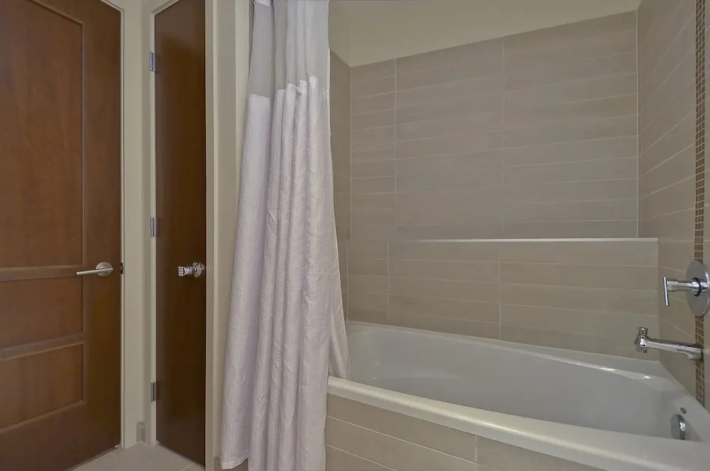 NEW Two bedroom condo in Channelside Tam