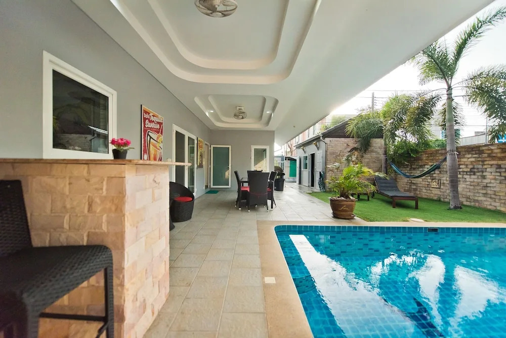 Premium Pool Villa Pattaya