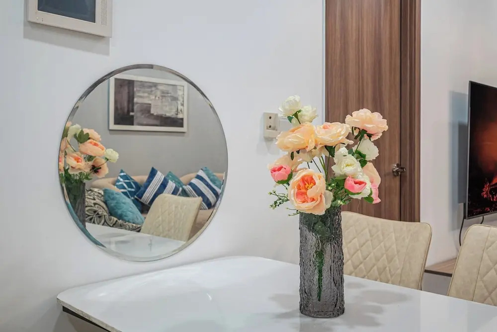 Luxury Sunwah Apartment near Landmark 81 - City View
