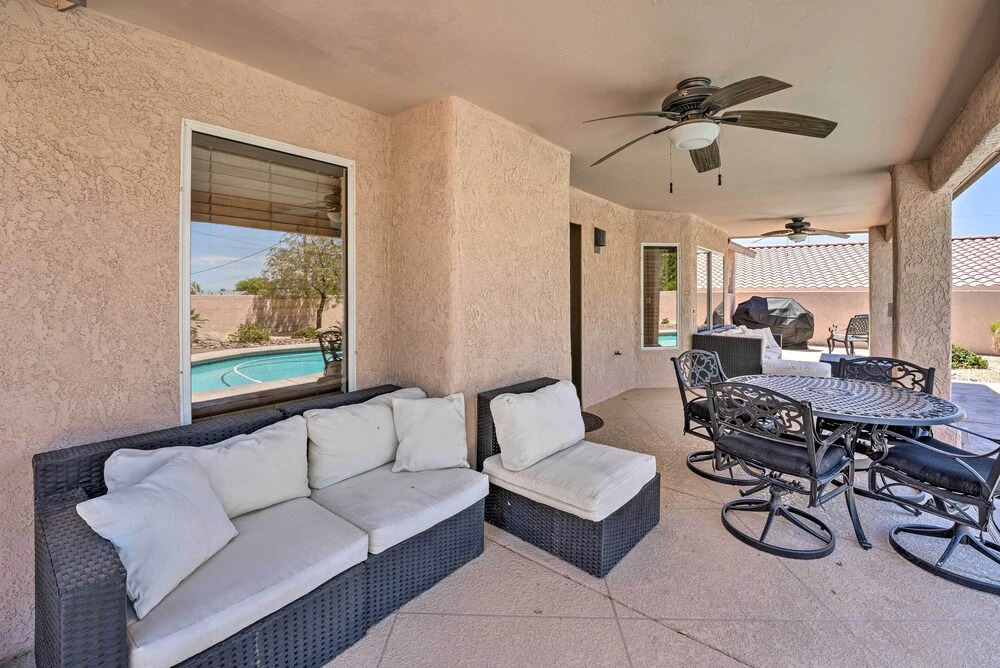 4 Mi to Lake Havasu: Home w/ Private Pool & Bbq!