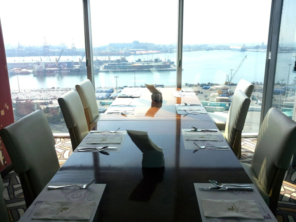 Harbor Park Hotel