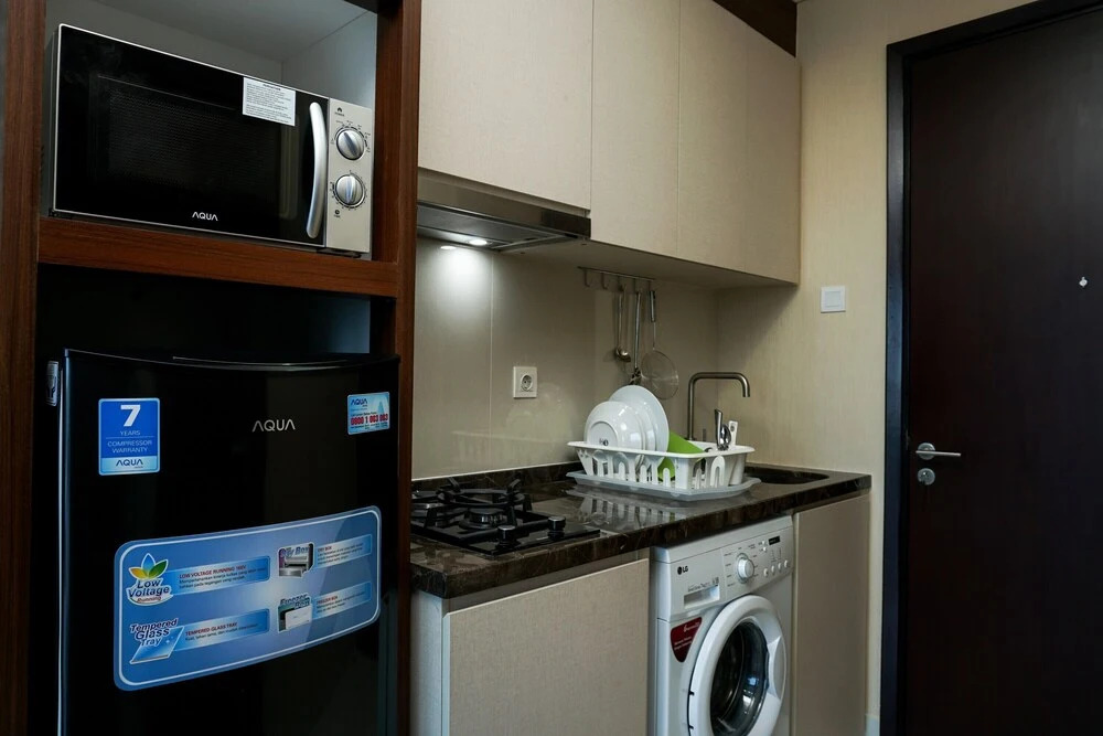 Deluxe And Comfortable Studio Puri Mansion Apartment