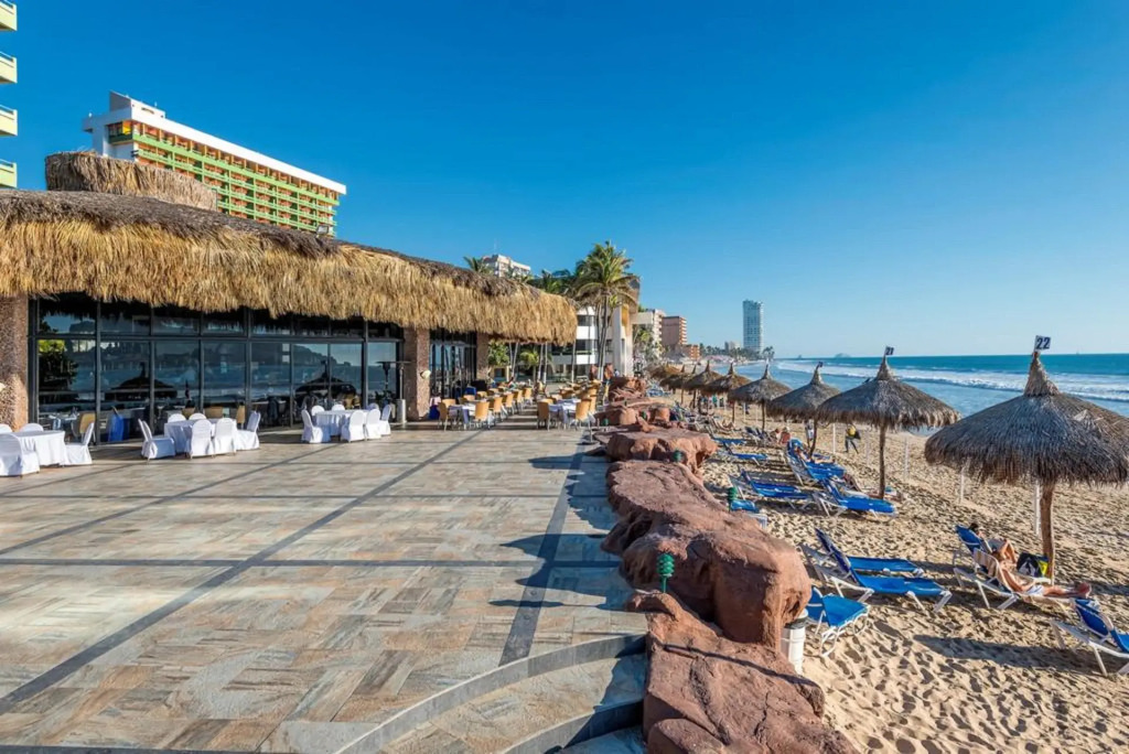 El Cid El Moro Beach