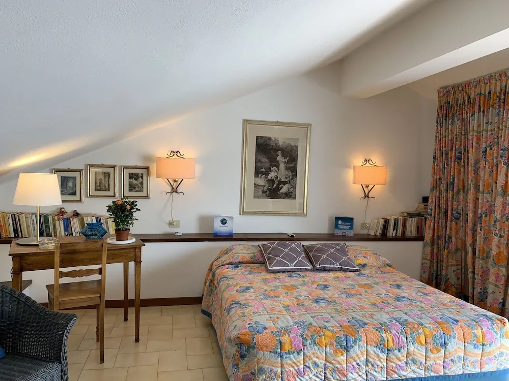 House Mediterraneo