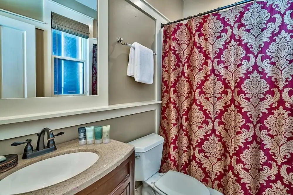 Bella Vizio 5 Bedroom Holiday Home by Five Star Properties