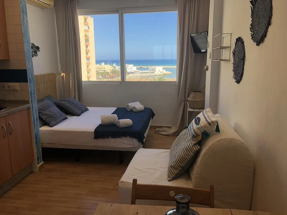 AlquilaEasy Puerto Marina