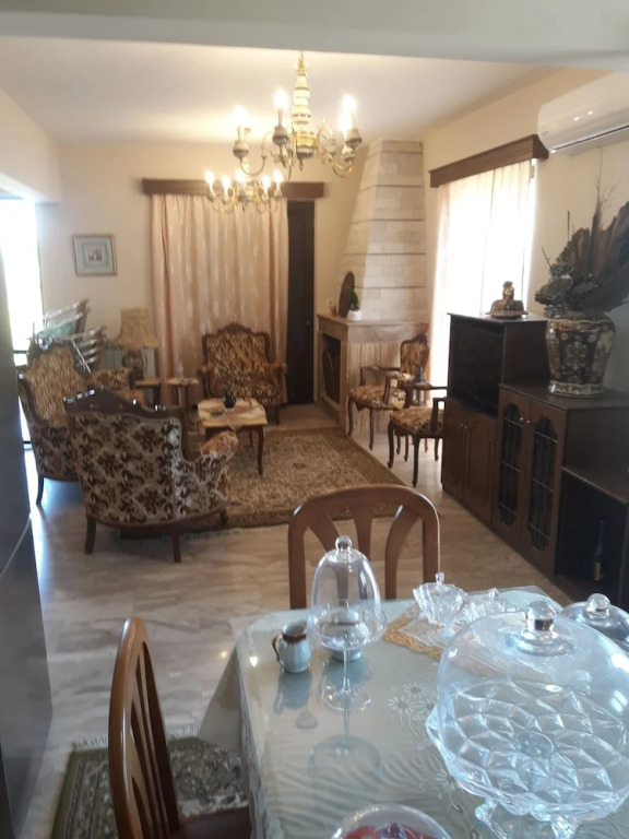 Anastasias House, Zipari