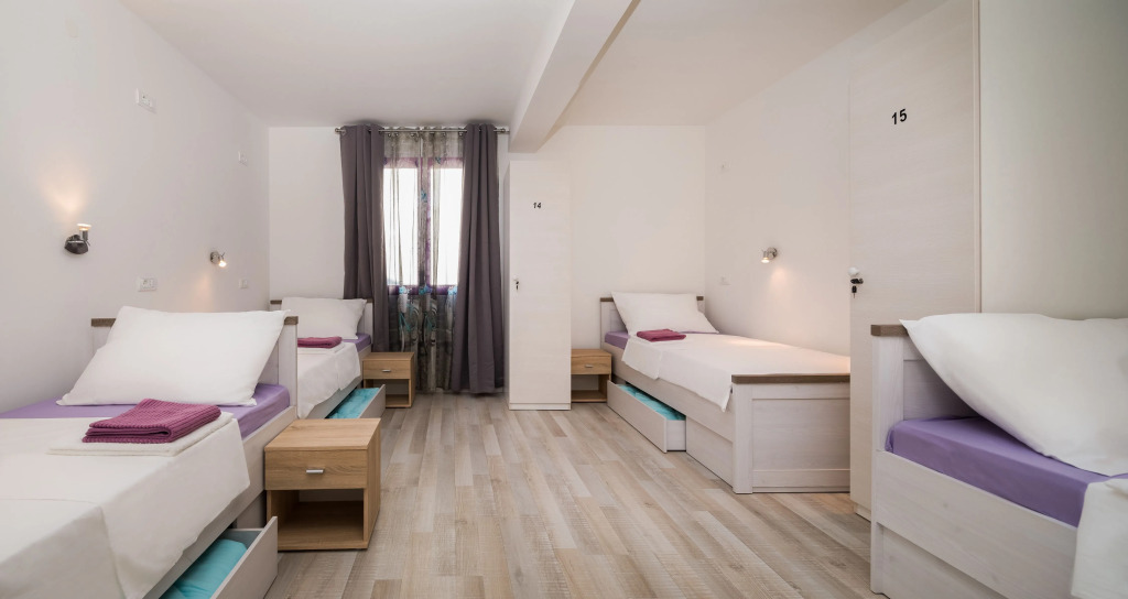 Hostel Šakic