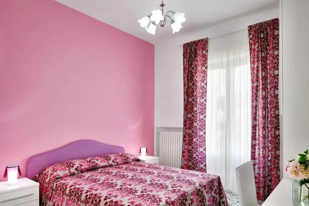 Stella House Comfortable 3 Bedrooms Large Apartment in the Center