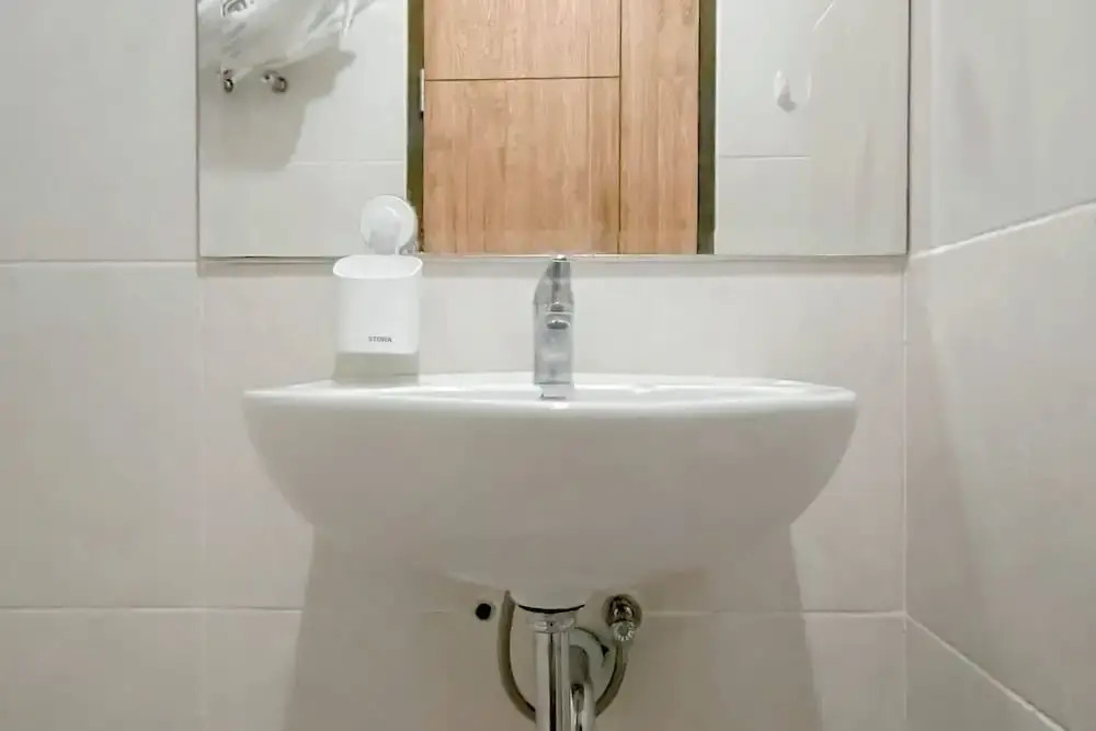 Cozy Living Studio At Apartment Delft Ciputra Makassar