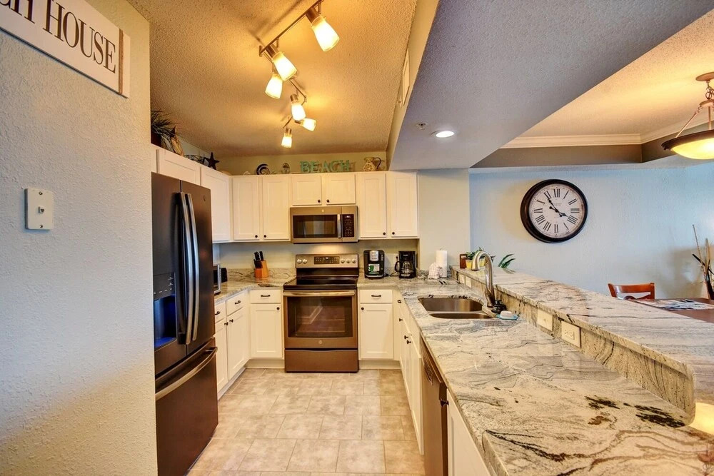 GRAND ATLANTIC RESORT 601 - 3 Bedroom Condo by RedAwning