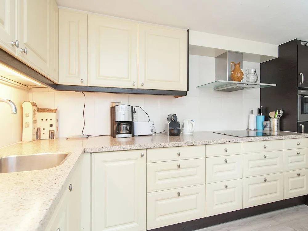 Semi-detached House With Garden in Quiet Location, Within Walking Distance of the Centre of Bergen