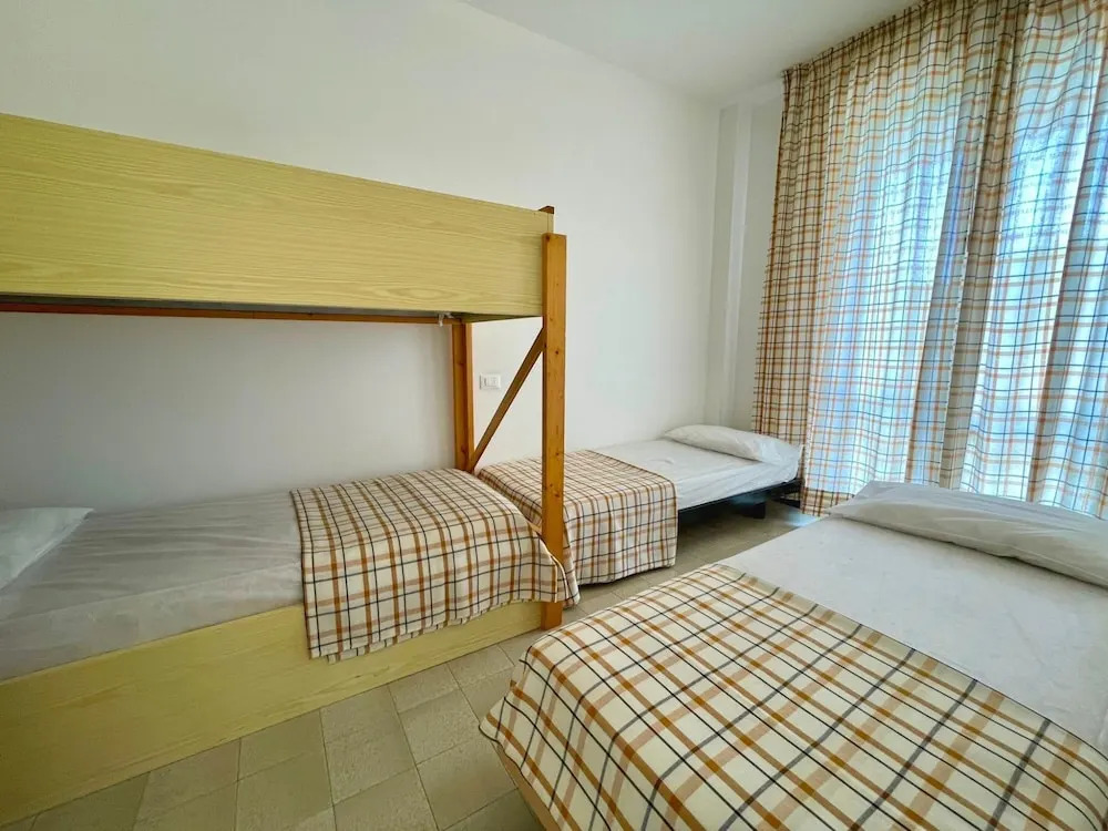 Homely Apartment With Shared Pool