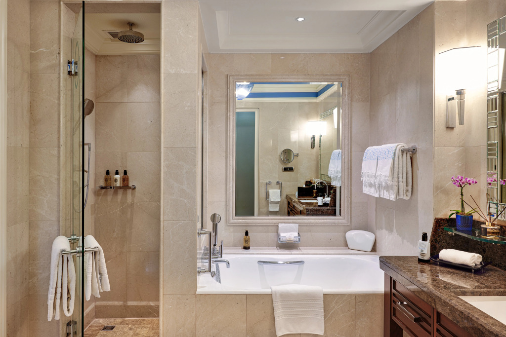 Four Seasons Hotel Istanbul at the Bosphorus