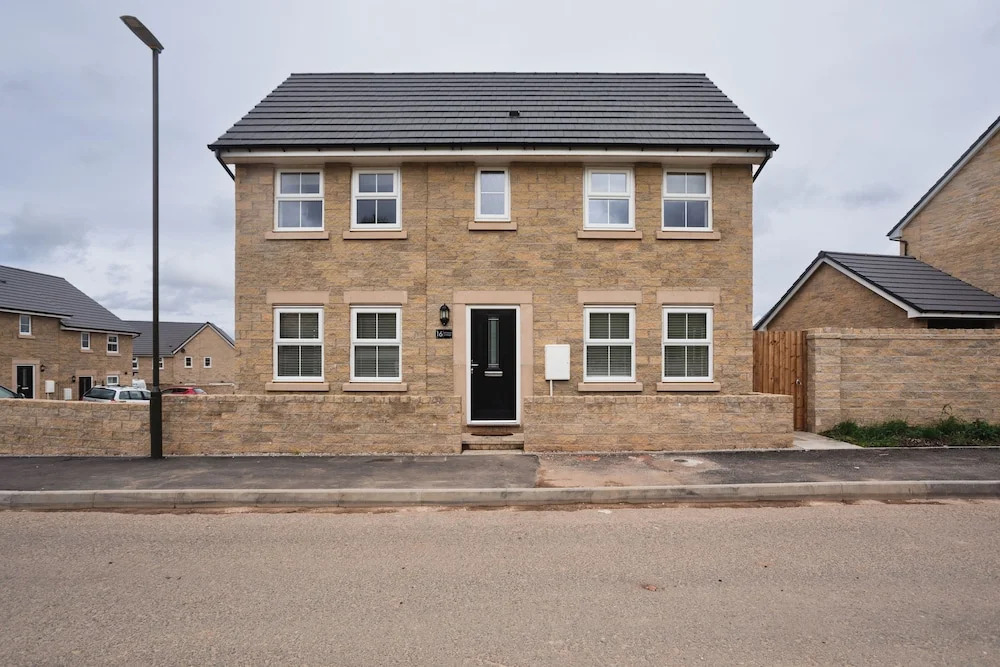 Peak District New Modern Cottage in Buxton