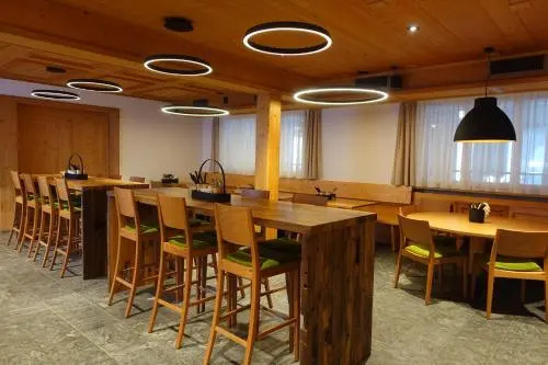 Hotel Alpina