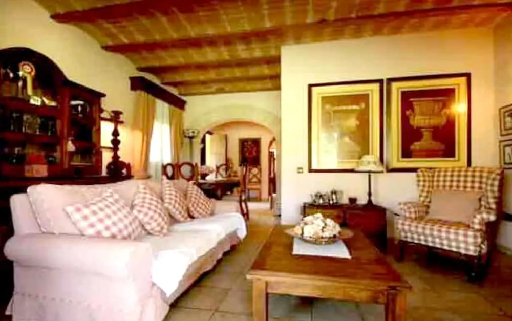 House With one Bedroom in Llubí, With Wonderful Mountain View, Shared Pool, Enclosed Garden Near the Beach