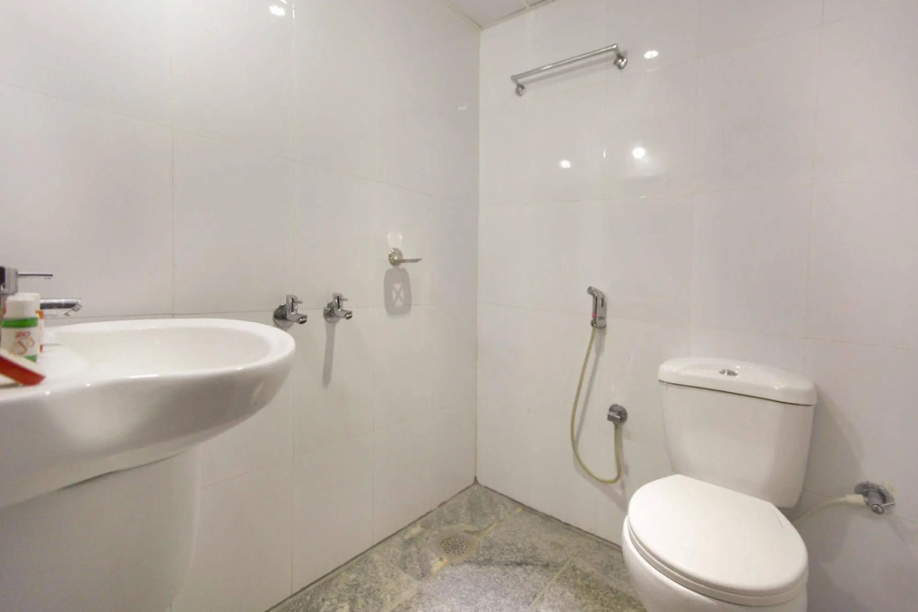 OYO 373 Hotel Grand Inn