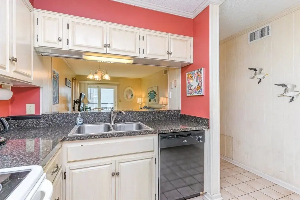 Sea Oaks 208