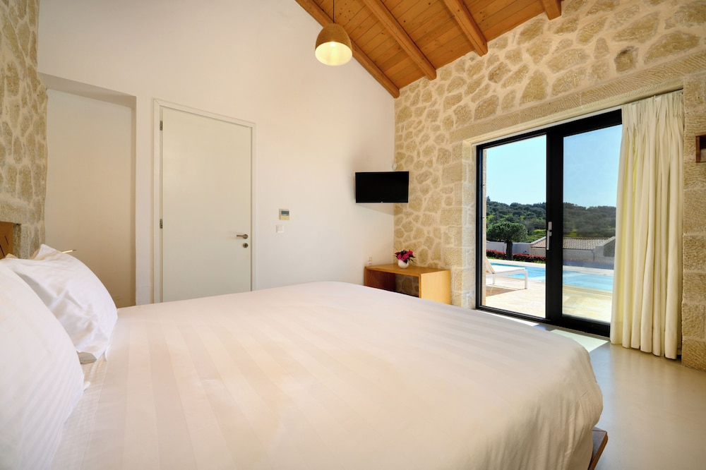 Mega Lithari Corfu Luxury Villas