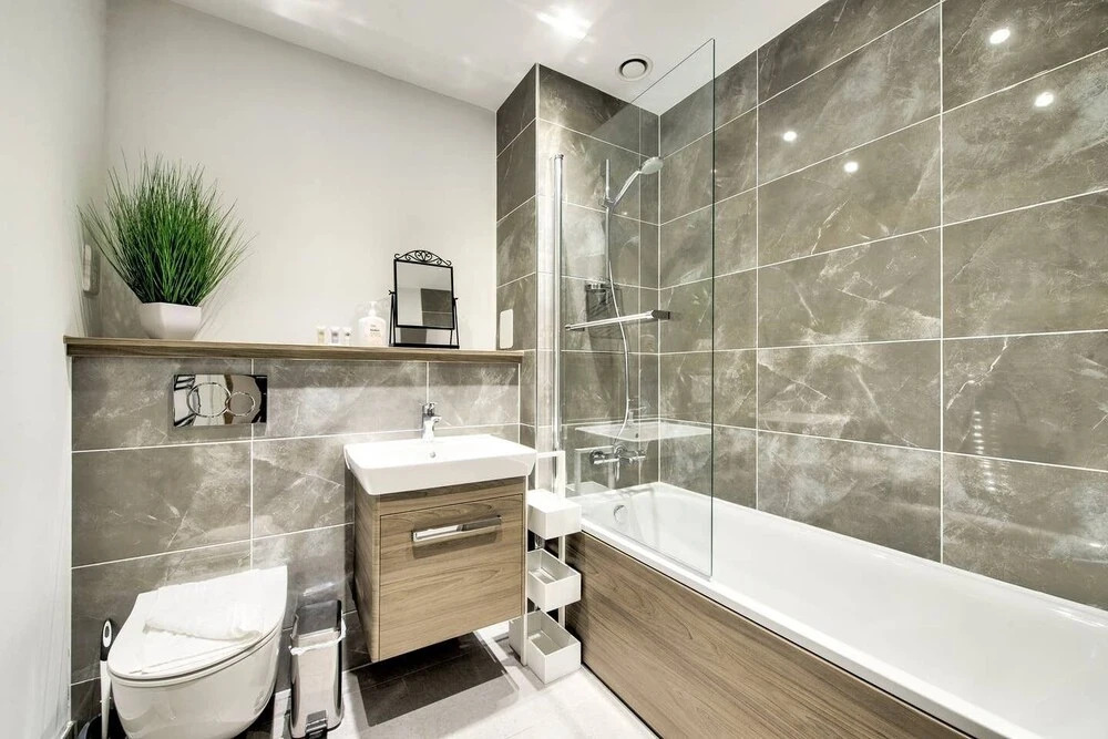 Stylish 2 Bed Apartment, With Easy Access To The City Centre