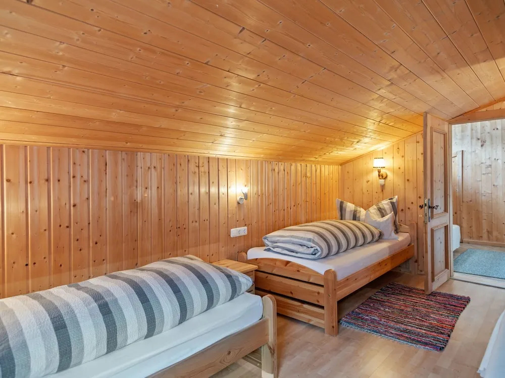 Plush Holiday Home in See im Paznauntal With Balcony
