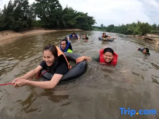 Happiness Resort