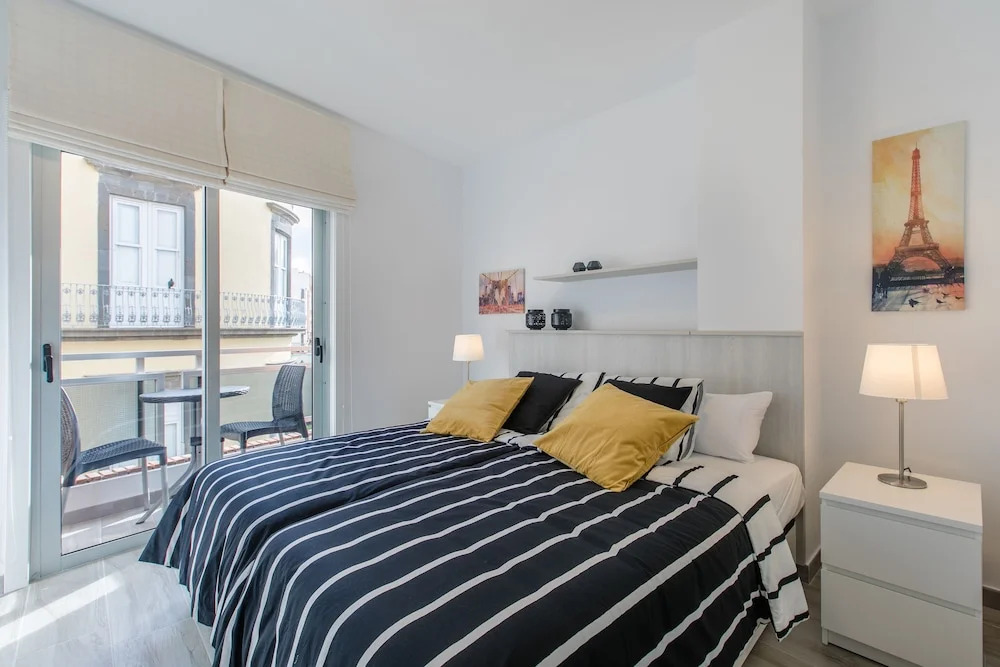 Santa Cruz Downtown Apartment, Luminosidad, Confort y Estilo