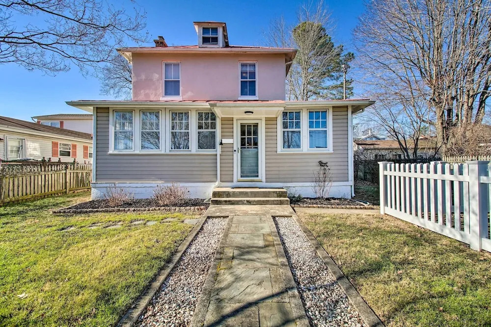 North Beach Cottage - Walk to Chesapeake Bay