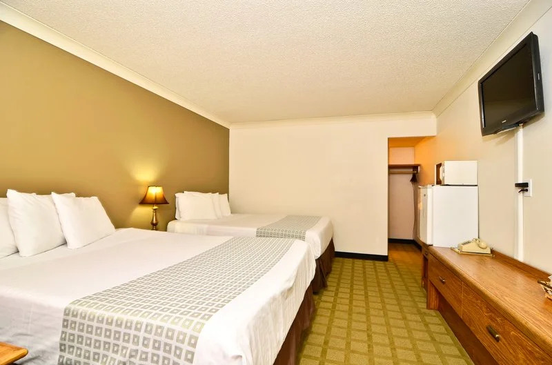 Travelodge Inn & Suites by Wyndham Saint Helens OR