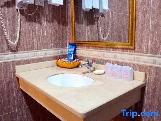Xianglong Business Hotel
