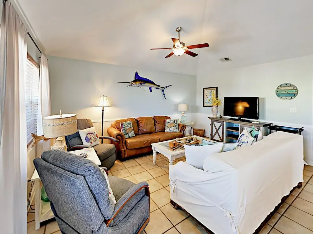 635 Bonita Court Cottage 3 Bedrooms 2 Bathrooms Cottage