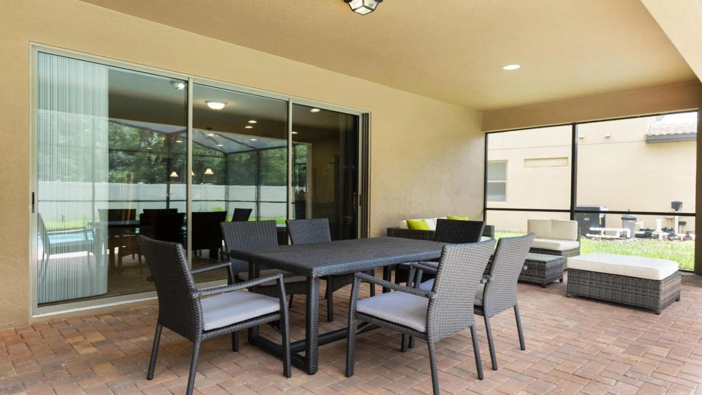 Stunning 9BR Villa w South-facing Pool Near Disney