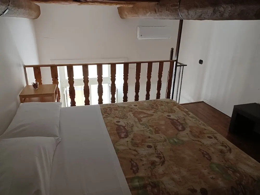 ponte di chiaia rooms