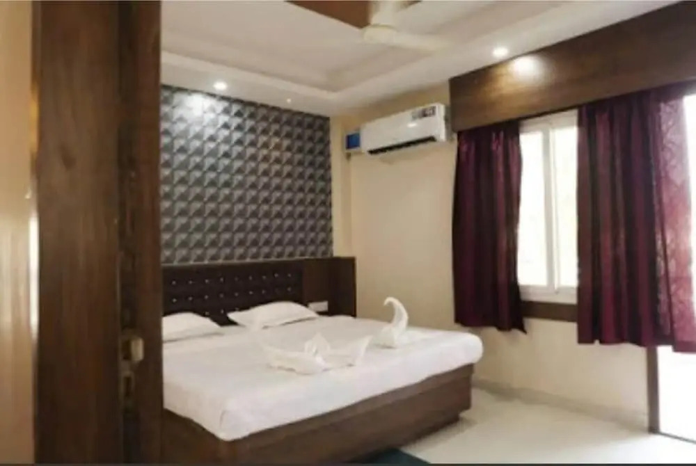 Hotel Omm Palace