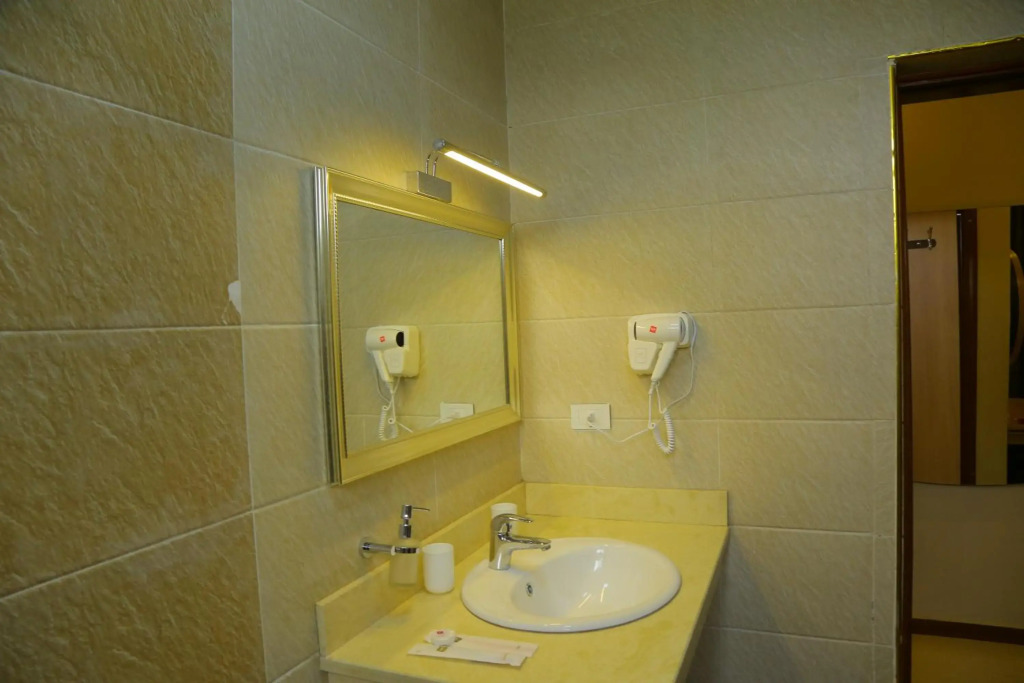 Ivy Hotel, Bishoftu