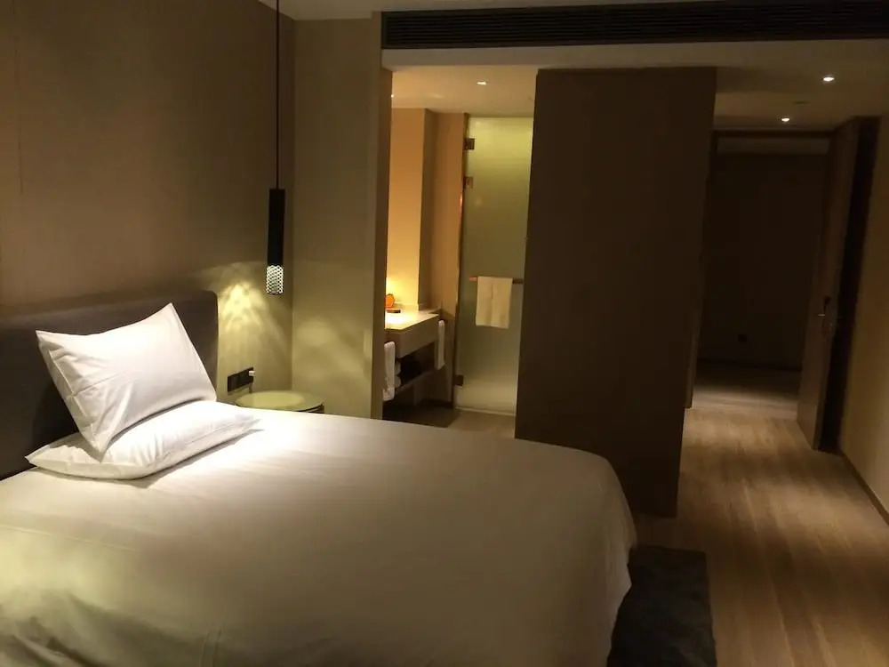 Yitel Hotel